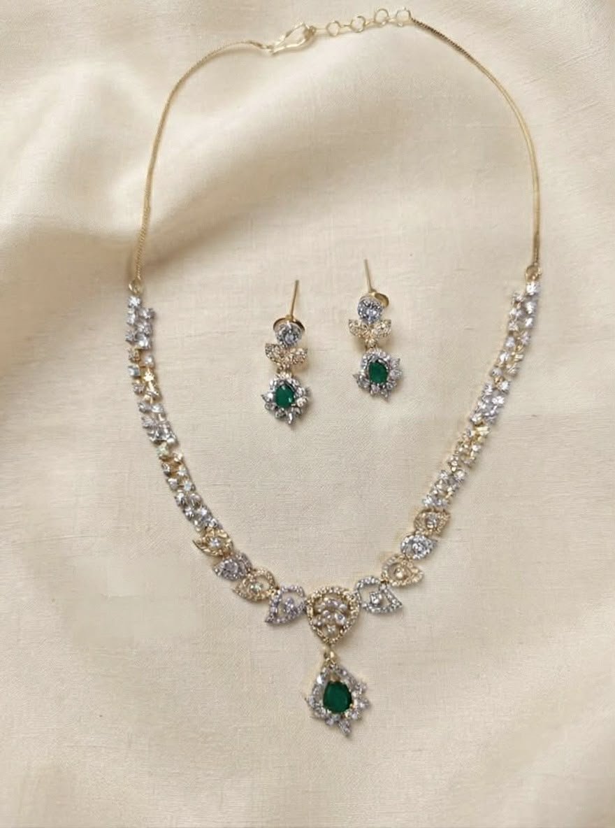 Emerald green necklace