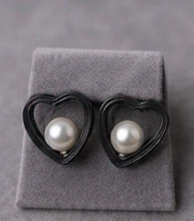 Heart Pearl Drop (BROWN)