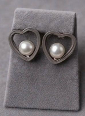Heart Pearl Drop (BROWN)