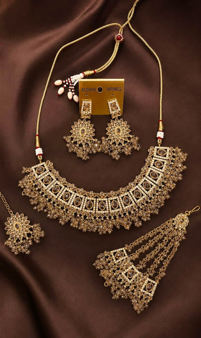 Smoky Brozen  Kundan Choker Set